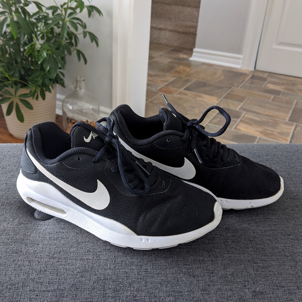 Nike air running shoes